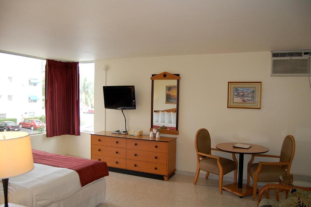 Alcazar Resort- Gay Mens Resort Fort Lauderdale Phòng bức ảnh